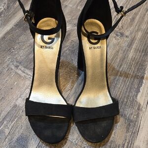 Guess Women's Black and Gold Heels
